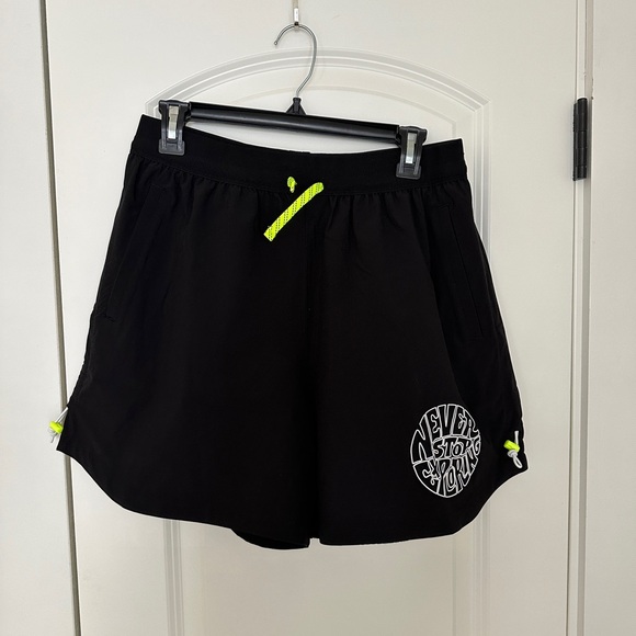 The North Face Women’s Black Trailwear OKT Trail Short - Medium NWT - Picture 5 of 9